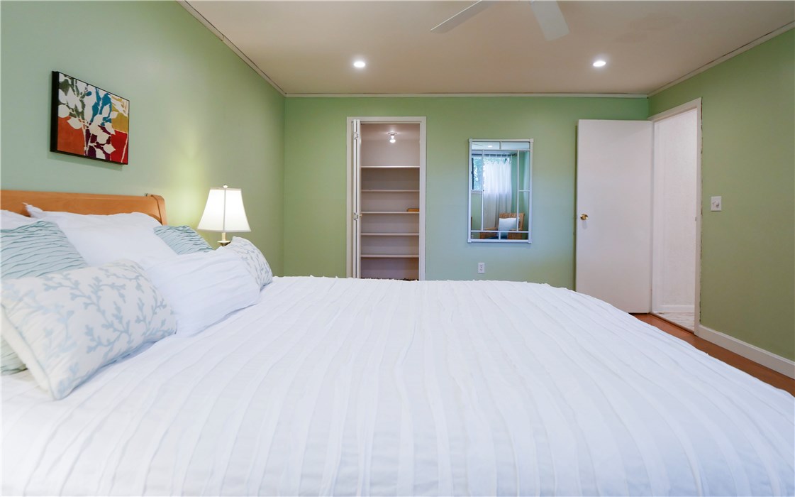401 Bellevue Avenue 100
