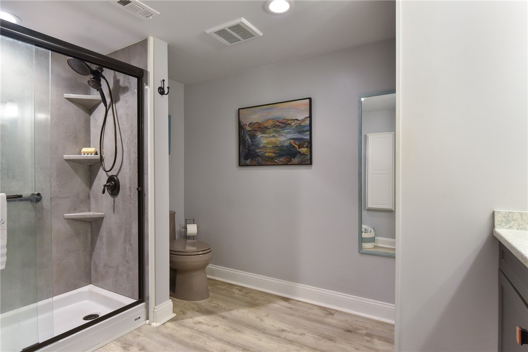 125 Van Zandt Avenue 202
