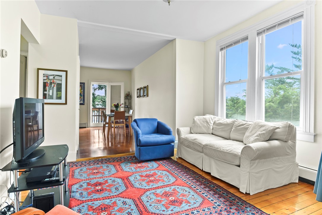 15 Narragansett Avenue 2