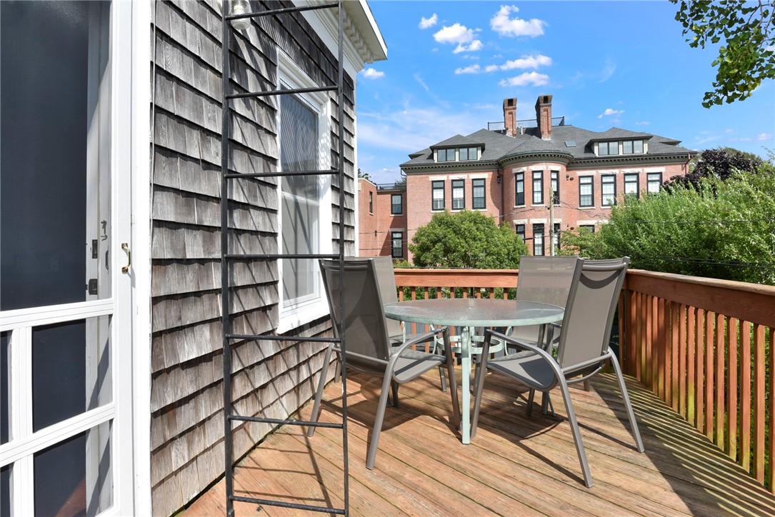 15 Narragansett Avenue 2