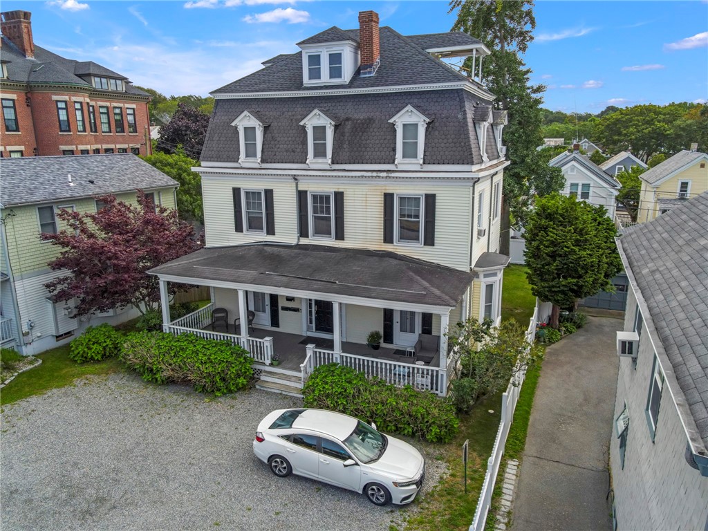 15 Narragansett Avenue 2
