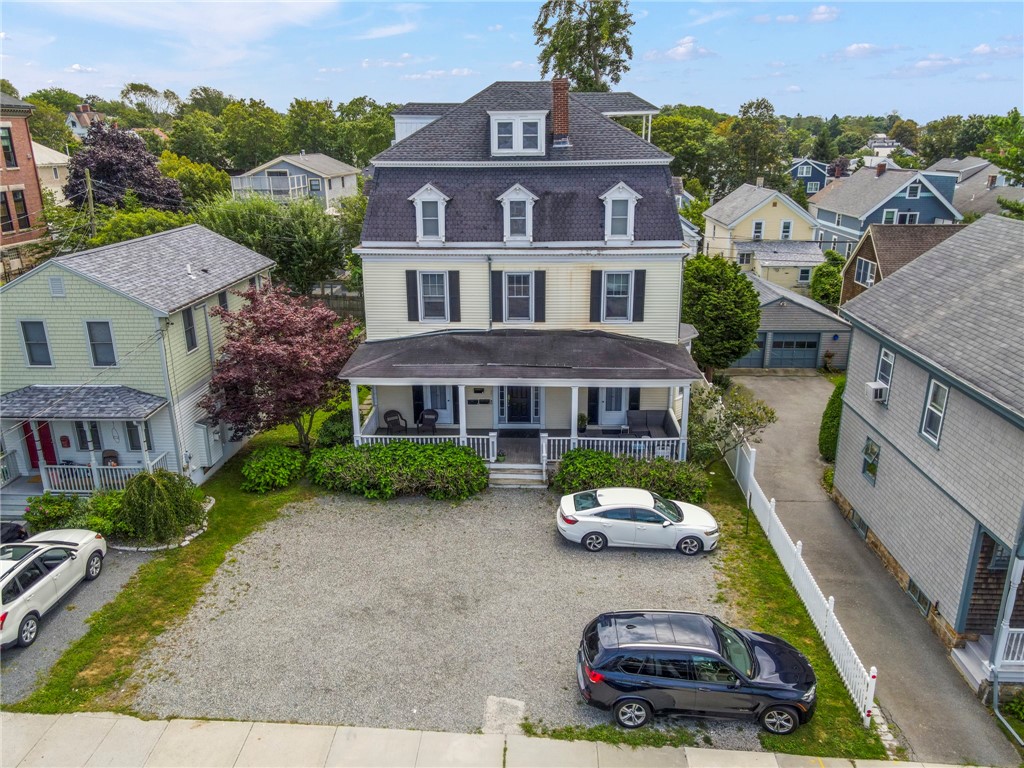 15 Narragansett Avenue 2