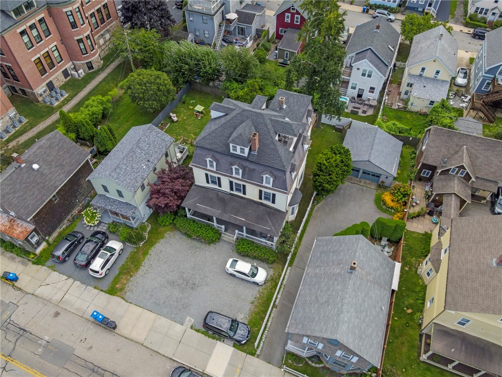 15 Narragansett Avenue 2
