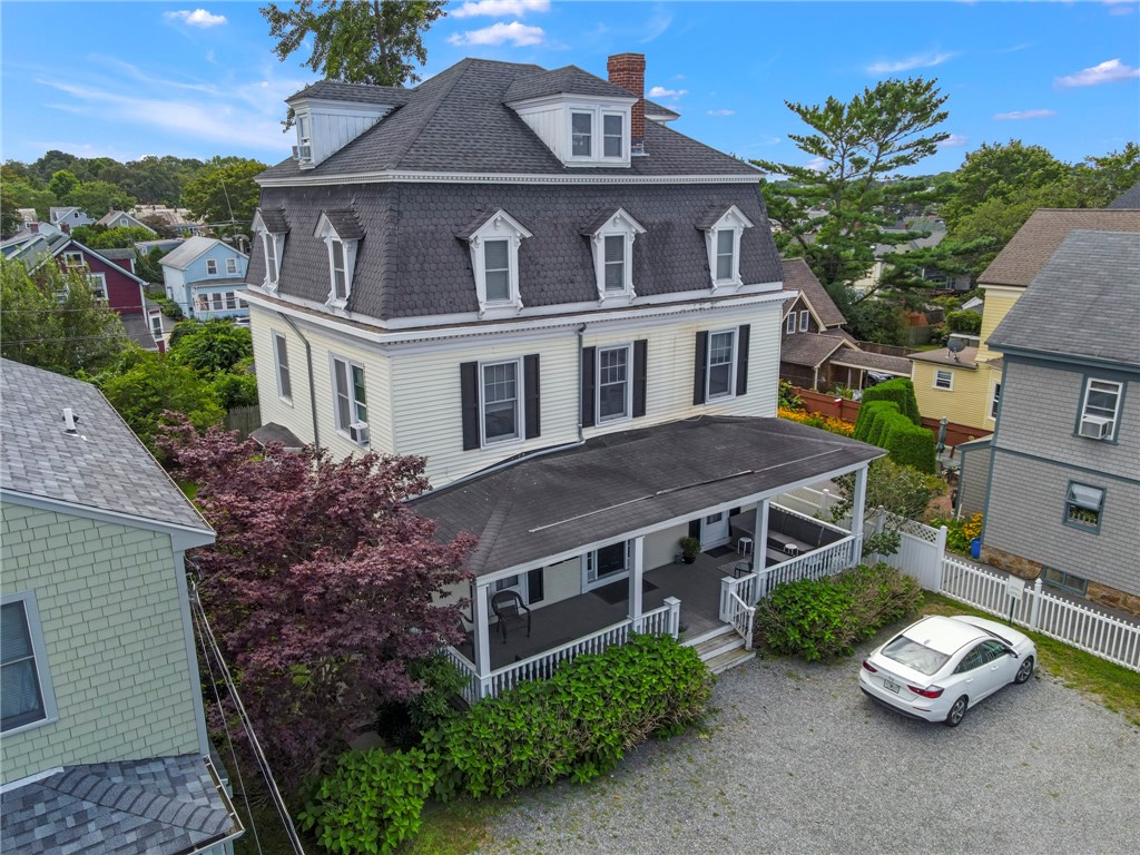 15 Narragansett Avenue 2