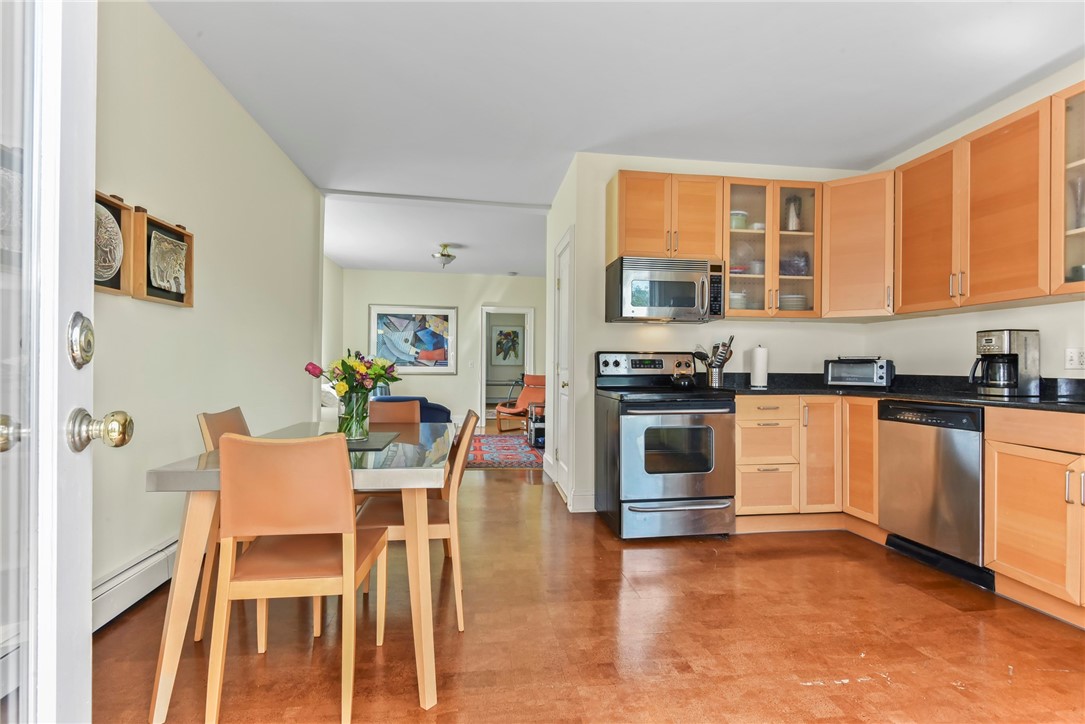 15 Narragansett Avenue 2