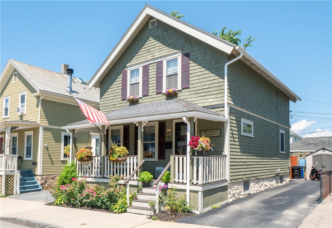 32 Hammond Street