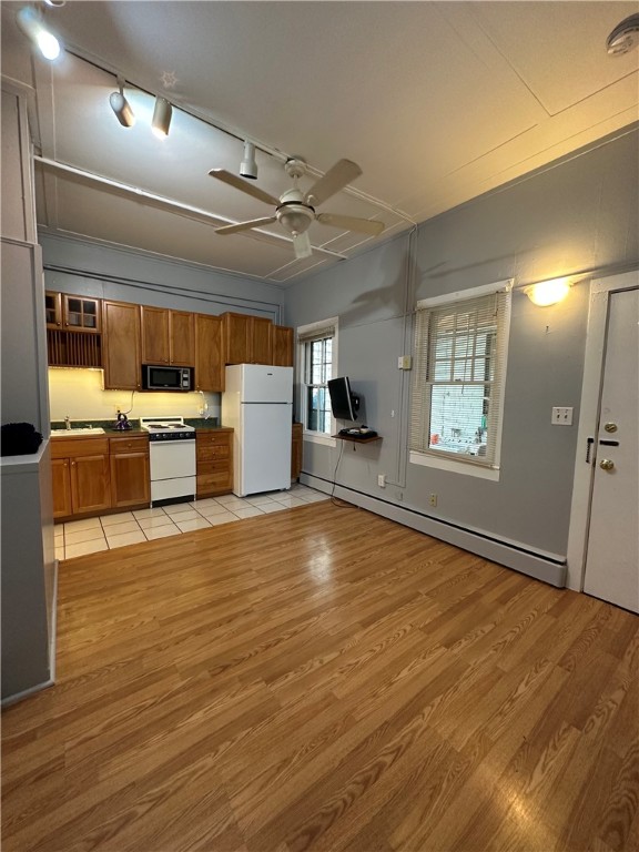 438 Wolcott Avenue studio