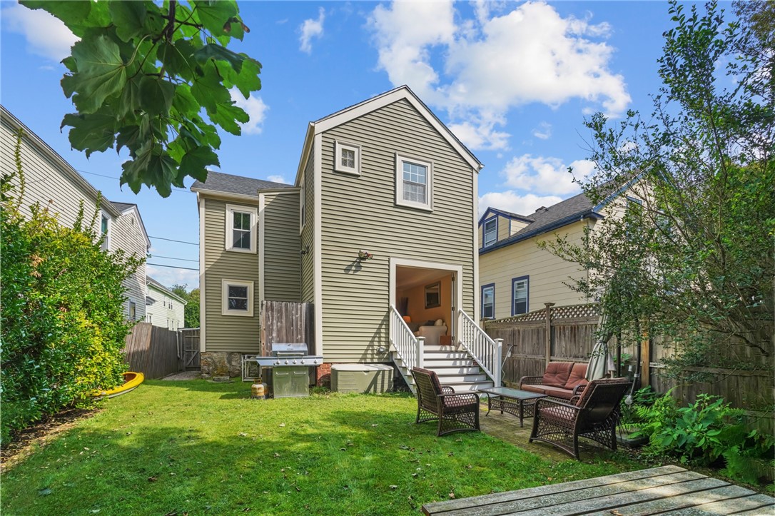 21 Simmons Street