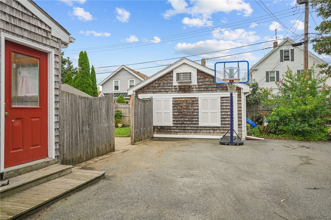 12 Hammond Street