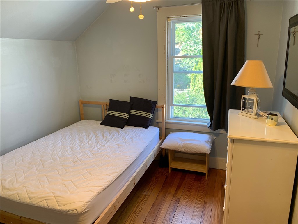 65 Roseneath Avenue 1/2
