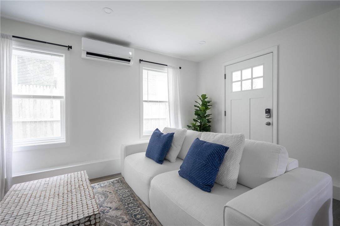 46 Vernon Avenue