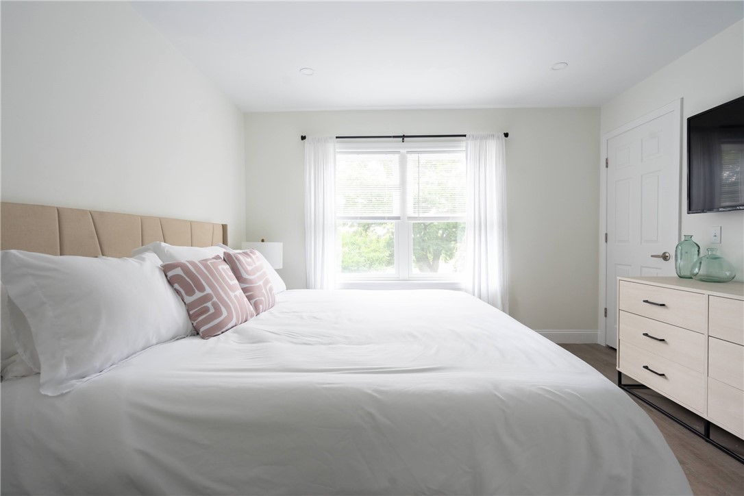 46 Vernon Avenue