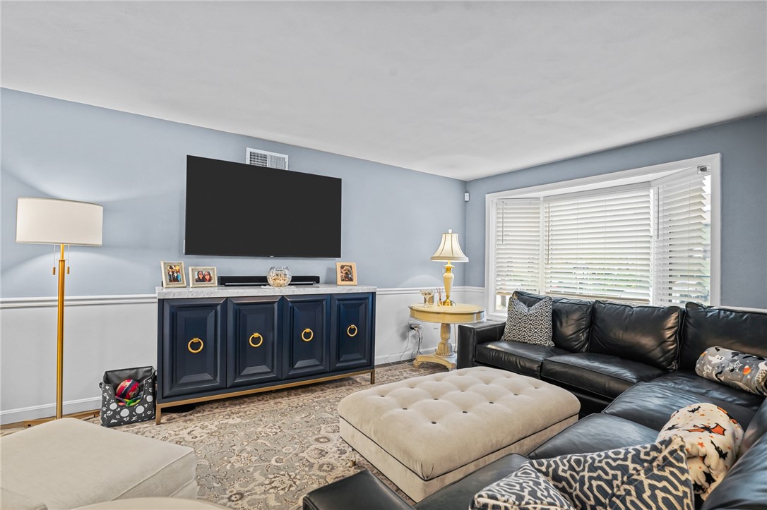 8 Tamarac Drive B