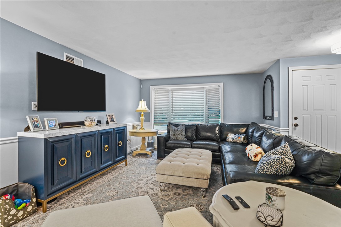 8 Tamarac Drive B