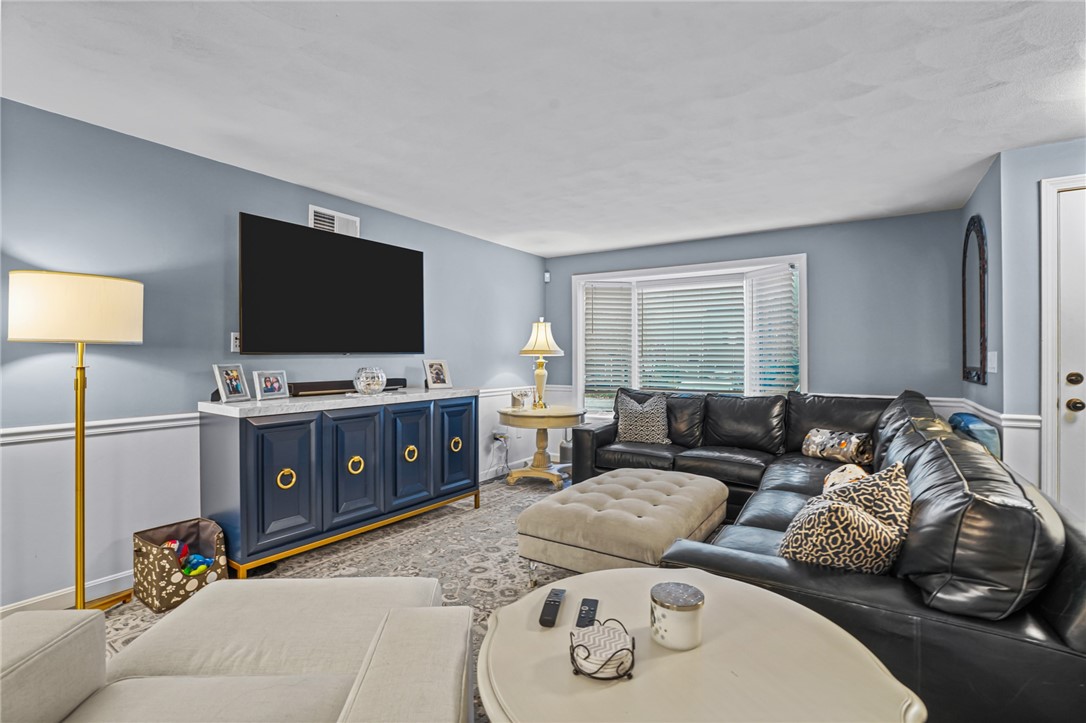 8 Tamarac Drive B
