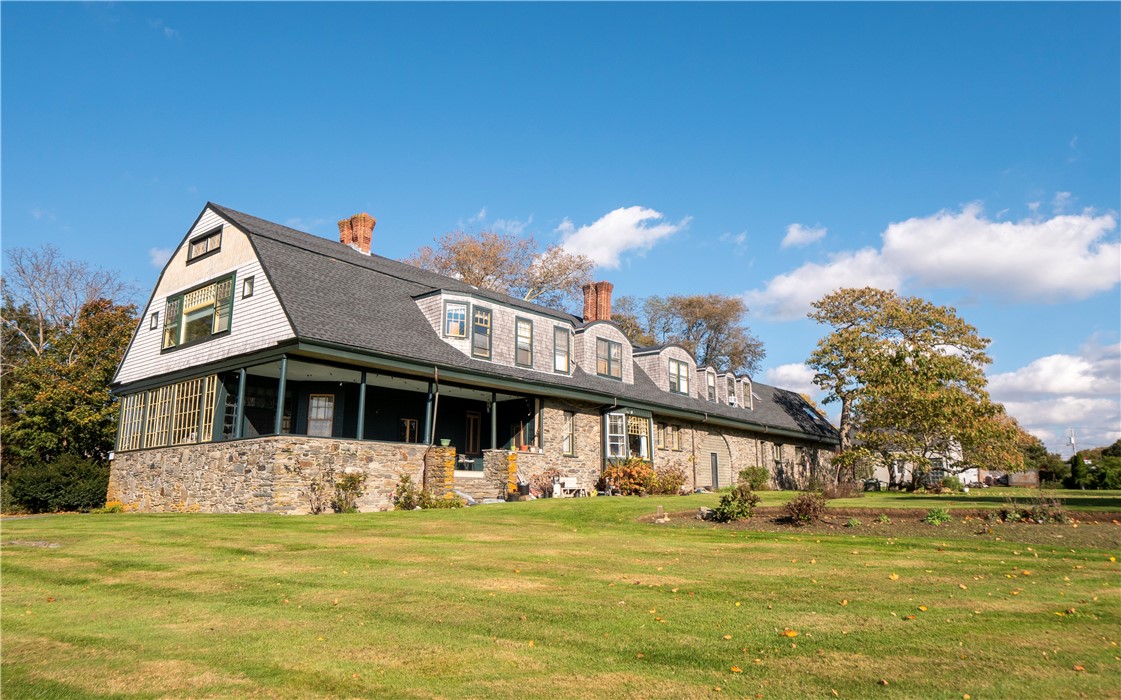 438 Wolcott Avenue 7