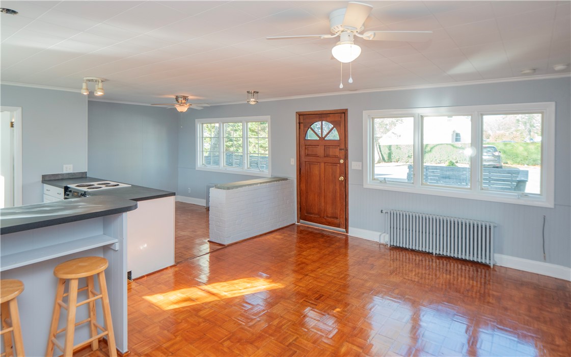 438 Wolcott Avenue 7