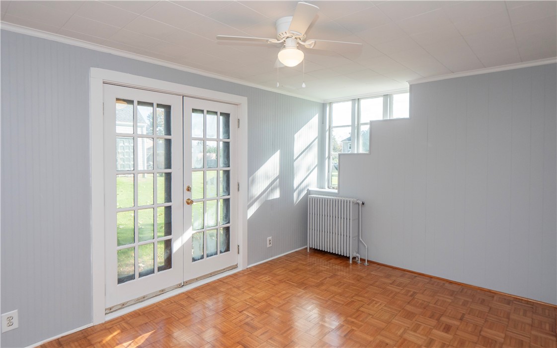 438 Wolcott Avenue 7