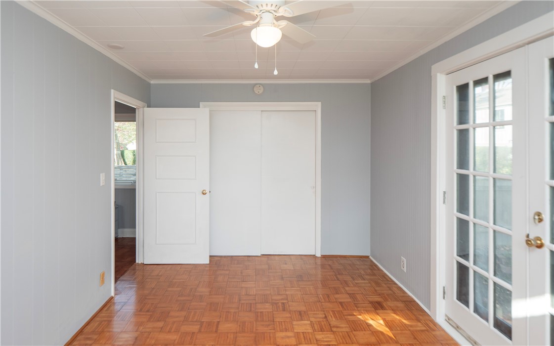 438 Wolcott Avenue 7