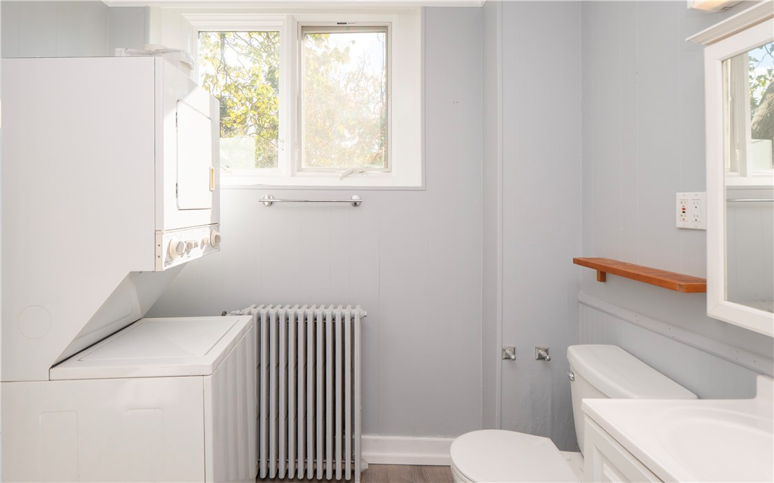 438 Wolcott Avenue 7