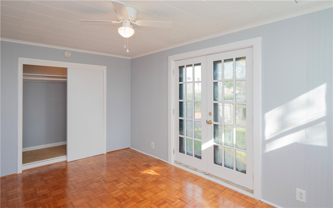 438 Wolcott Avenue 7