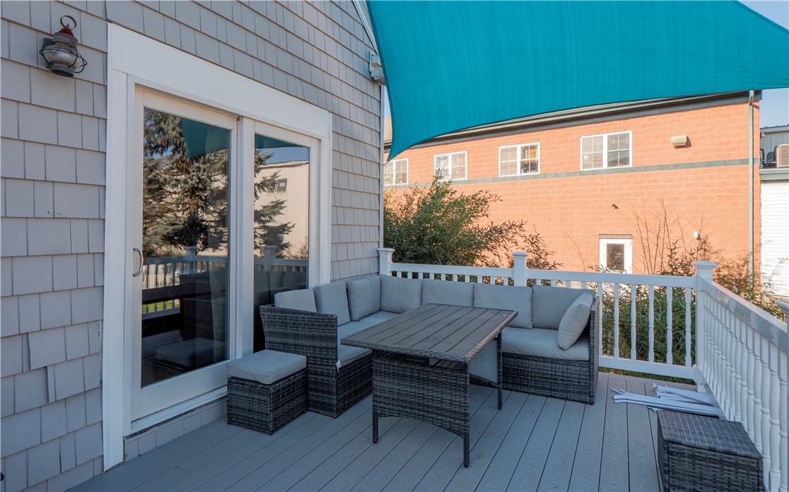 999 Aquidneck Avenue