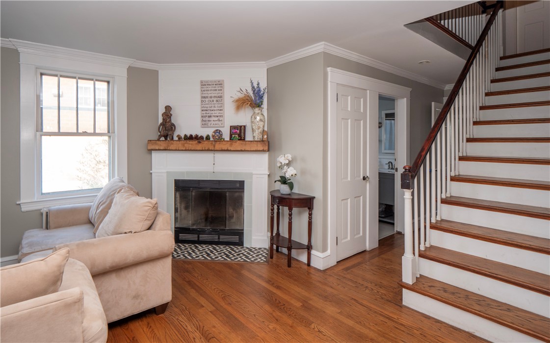 999 Aquidneck Avenue