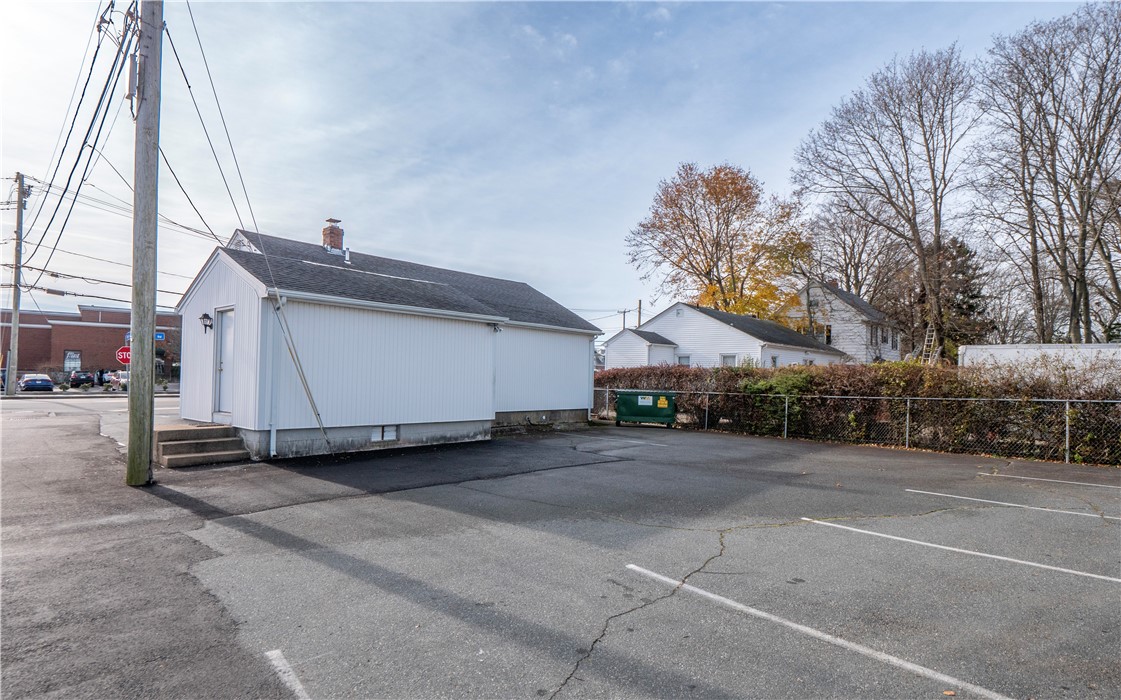 124 East Main Road