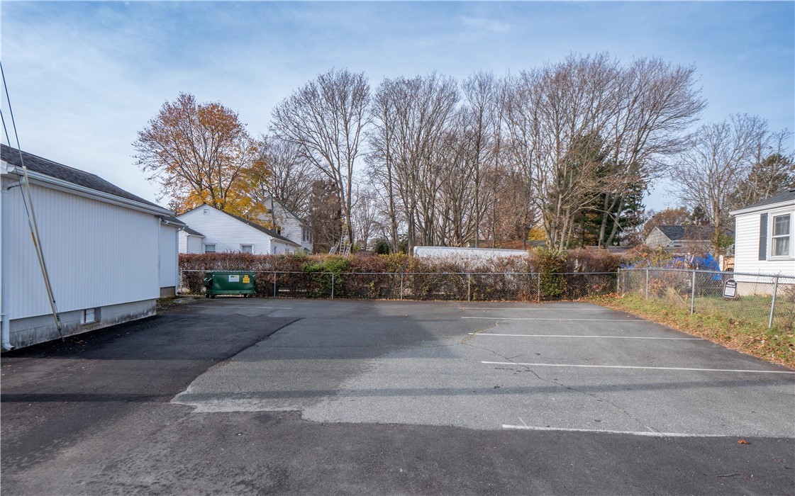 124 East Main Road