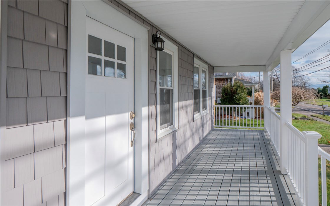 592 Green End Avenue