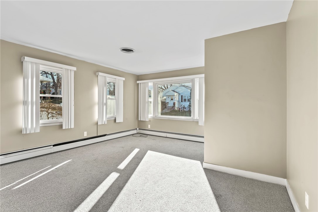 247 Grosvenor Avenue