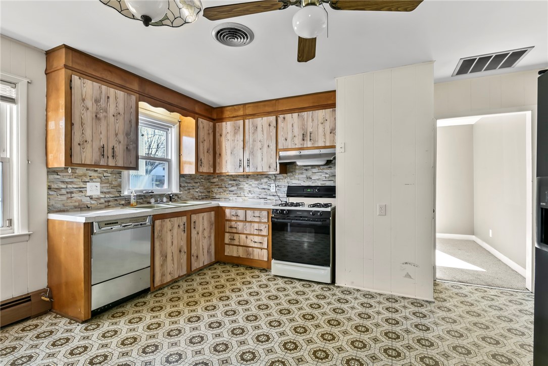 247 Grosvenor Avenue