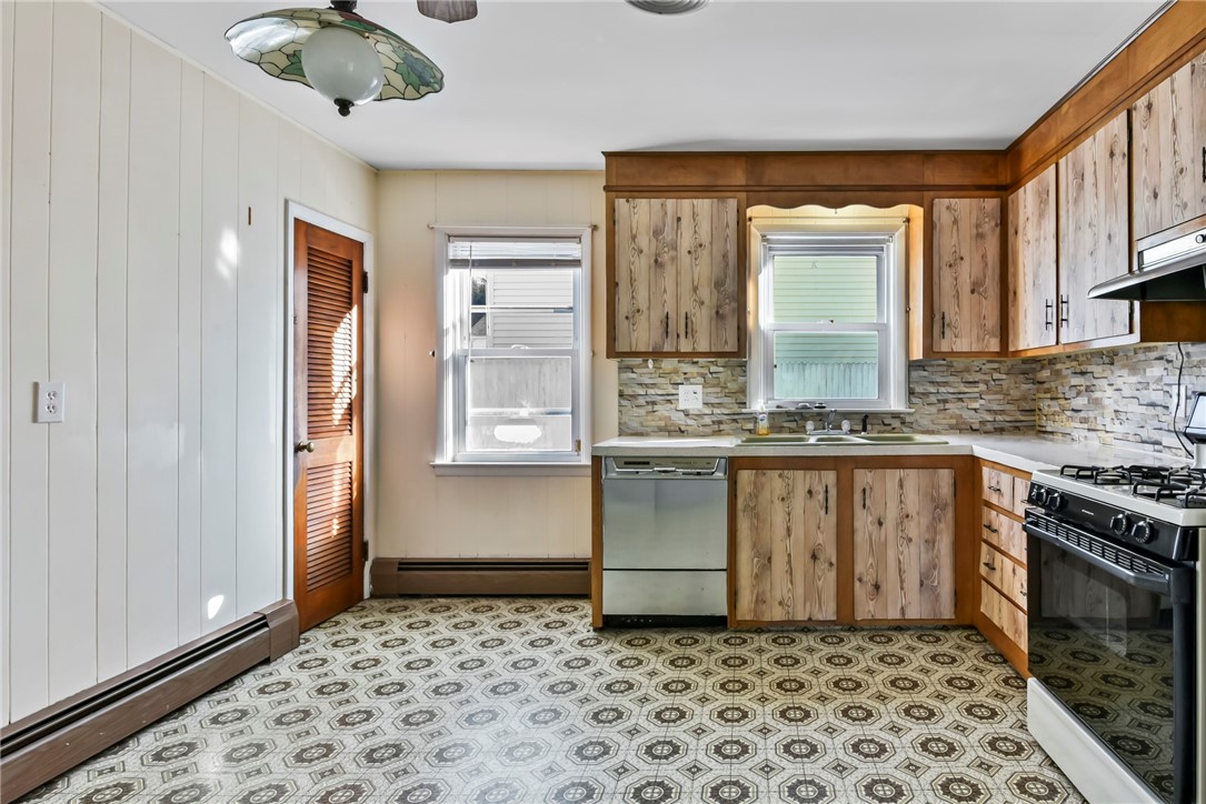 247 Grosvenor Avenue