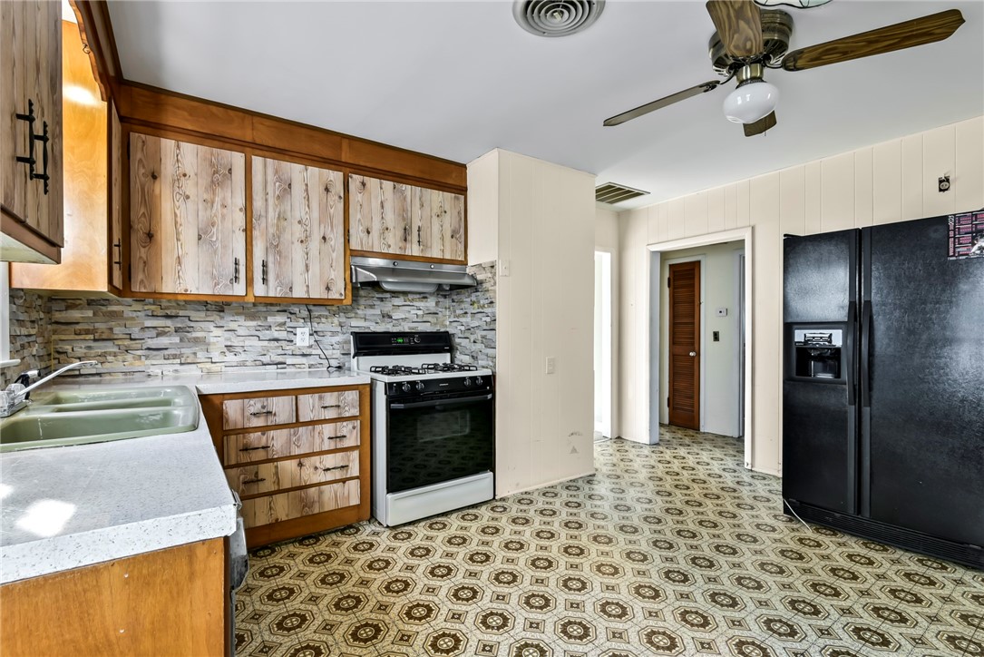 247 Grosvenor Avenue