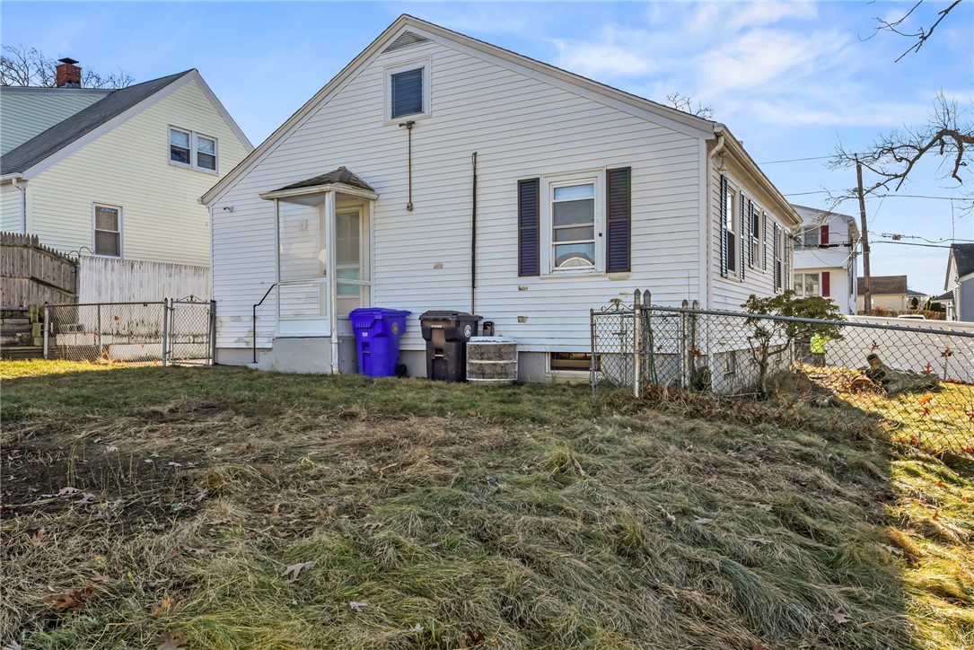 247 Grosvenor Avenue