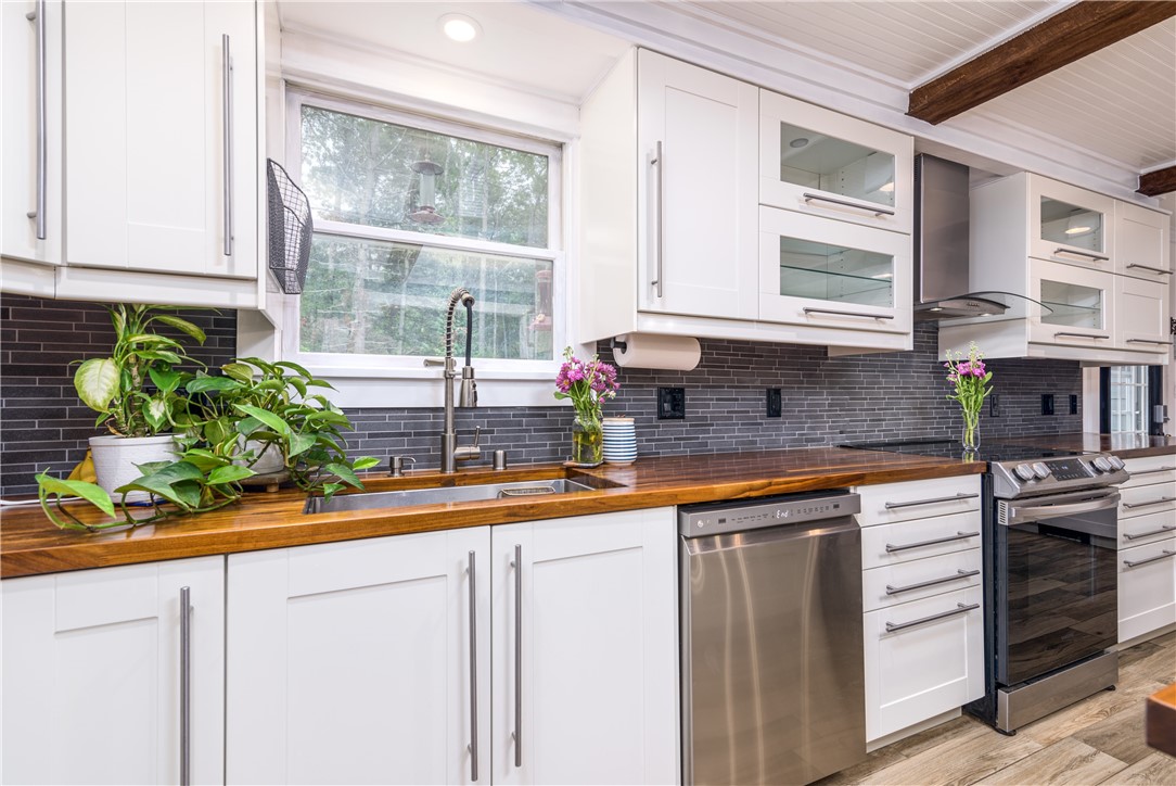 6 Highland Trail