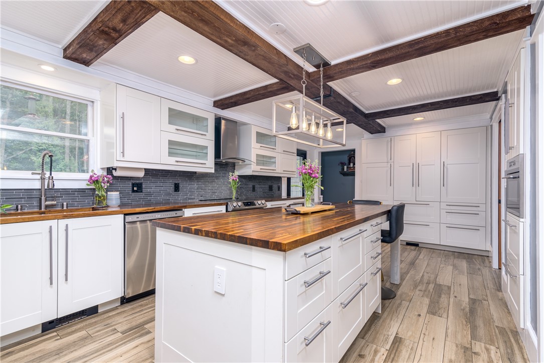 6 Highland Trail