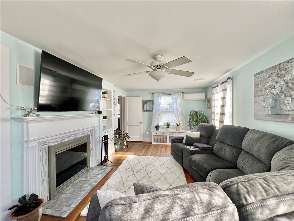 3075 E Main Road