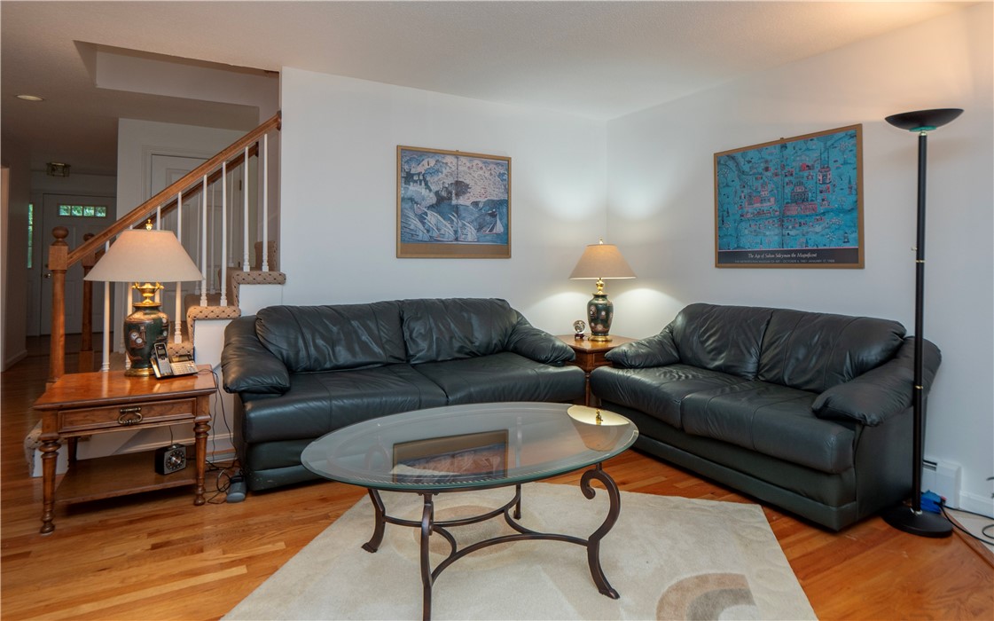 5570 Post Road 3