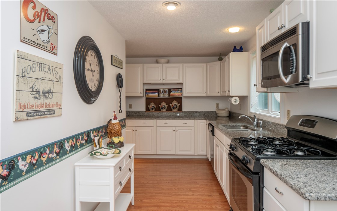 5570 Post Road 3