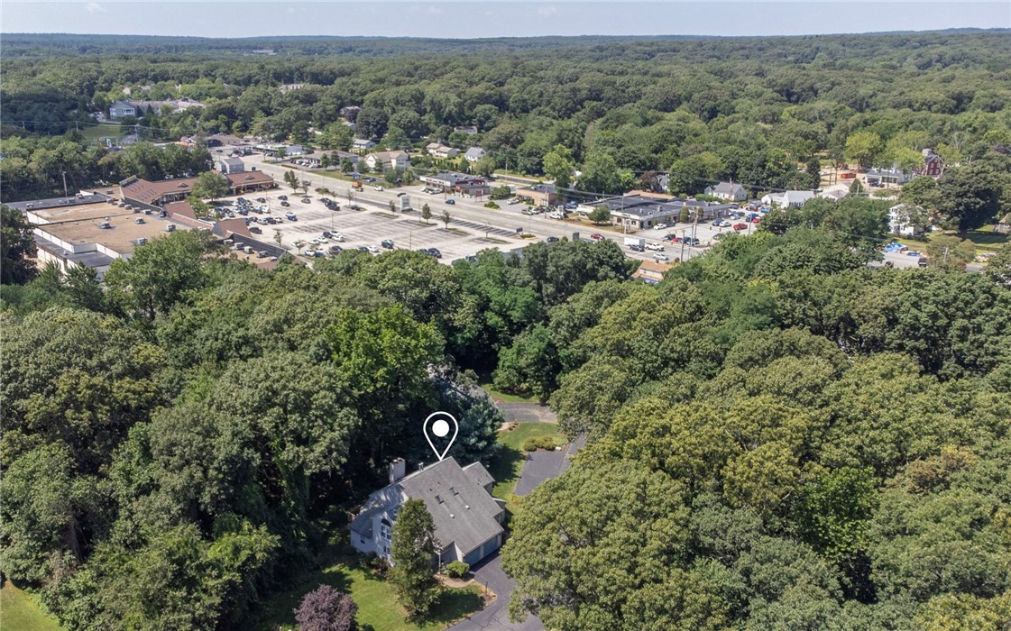 5570 Post Road 3