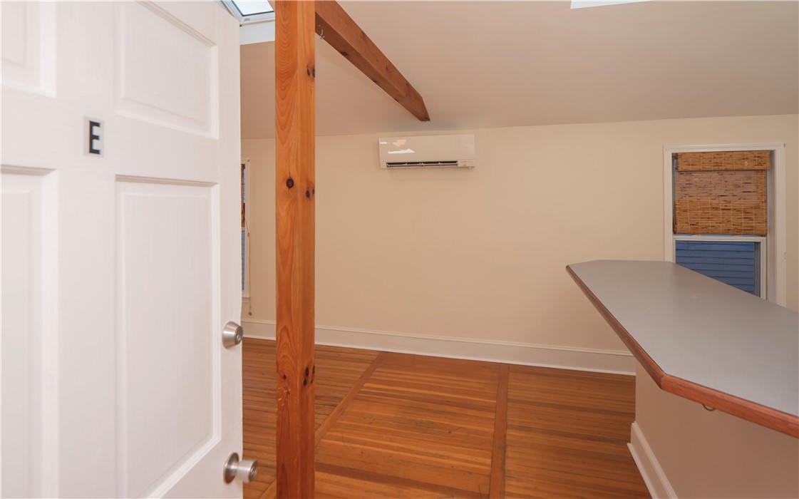 8 Pleasant Street 2E