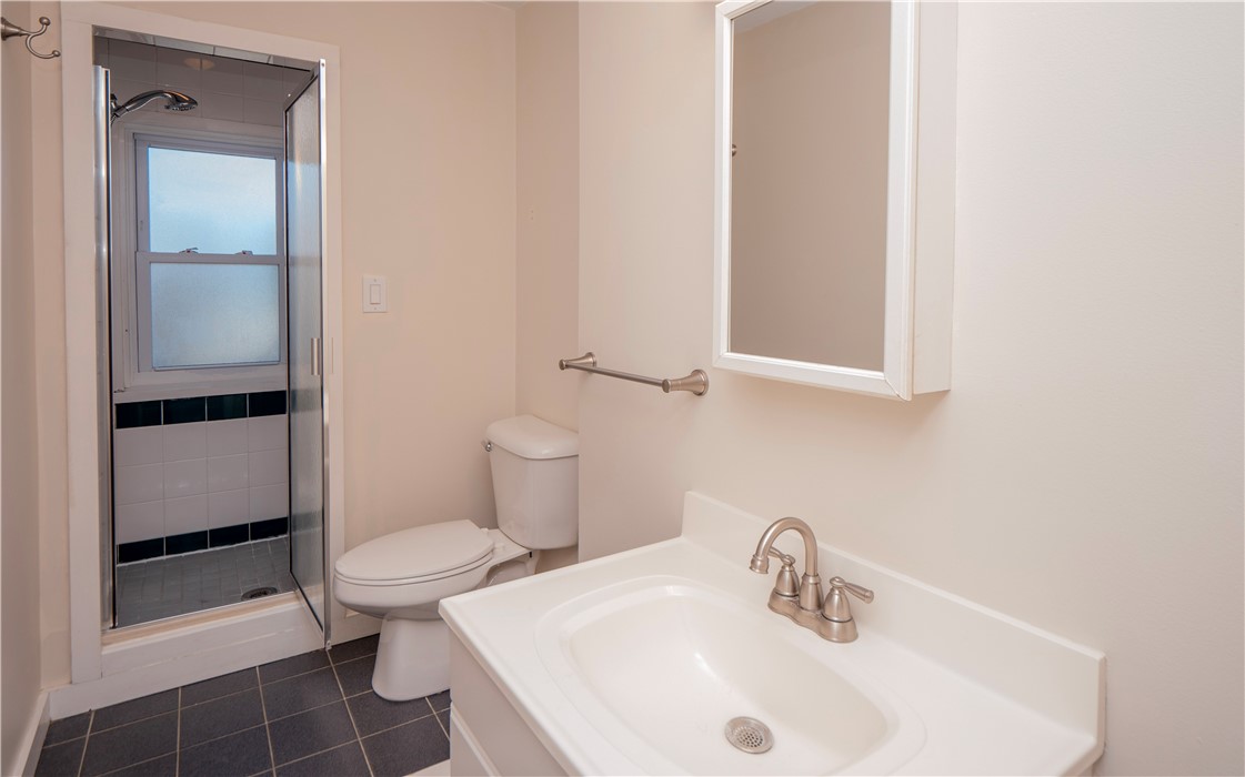 8 Pleasant Street 2E
