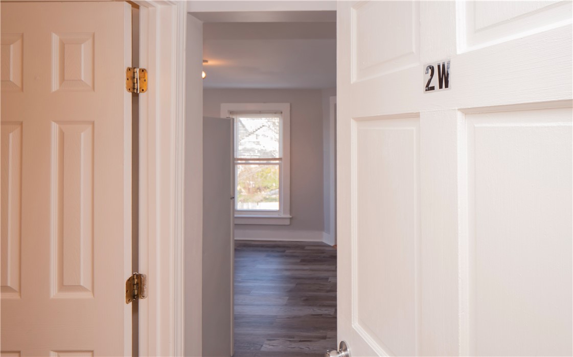 8 Pleasant Street 2W