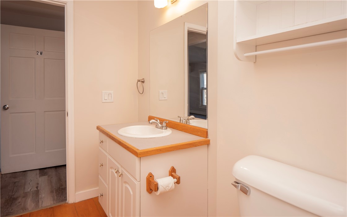 8 Pleasant Street 2W