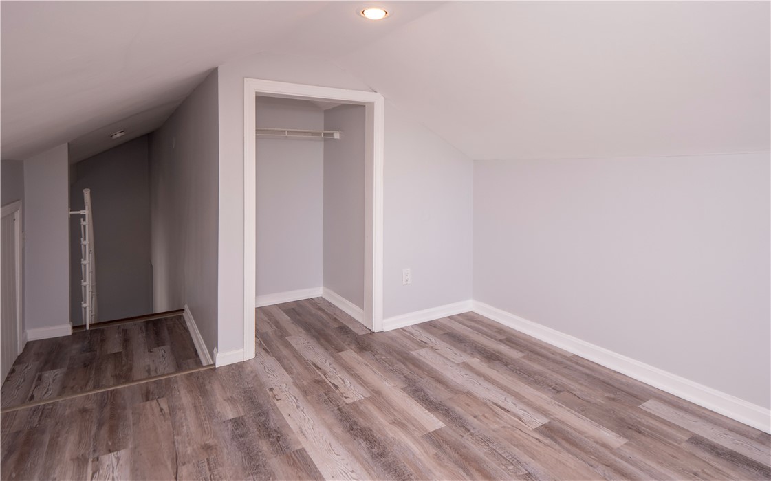 8 Pleasant Street 2W