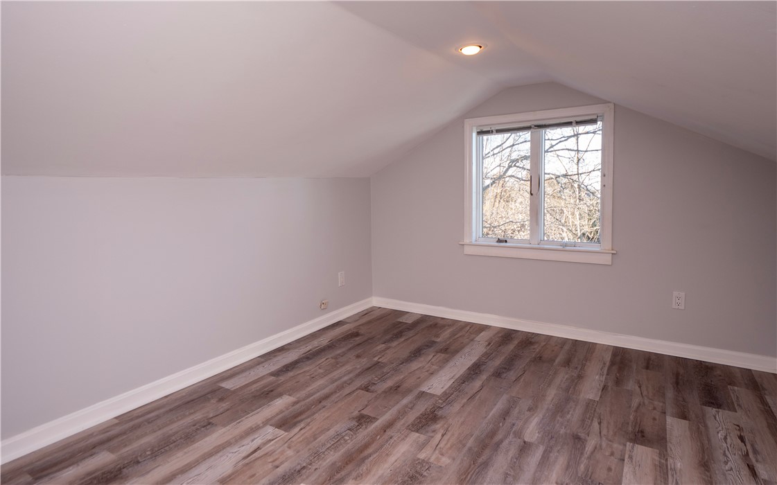 8 Pleasant Street 2W