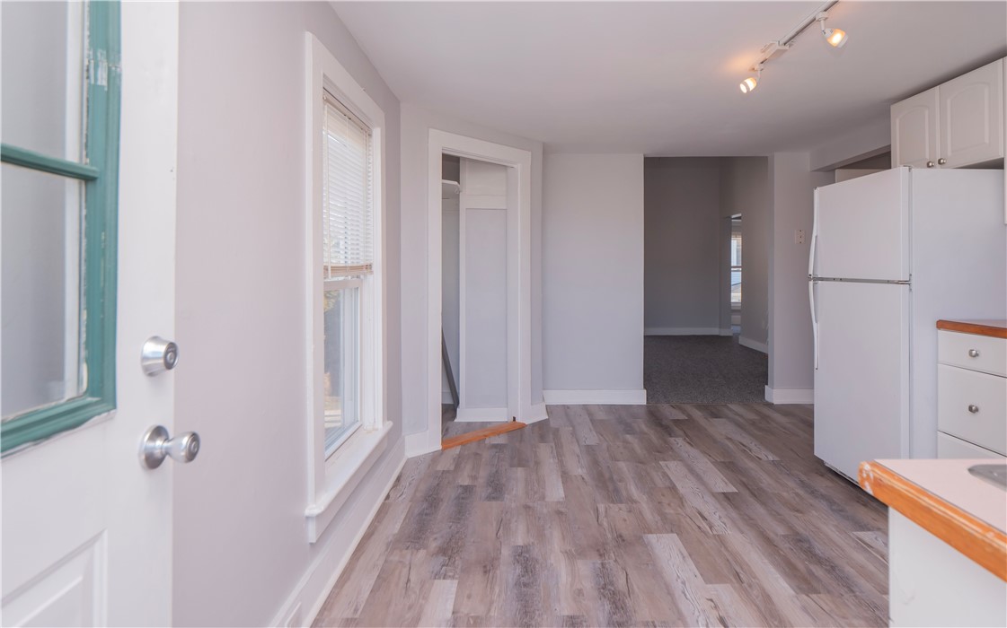 8 Pleasant Street 2W