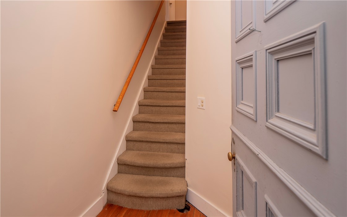 8 Pleasant Street 2W