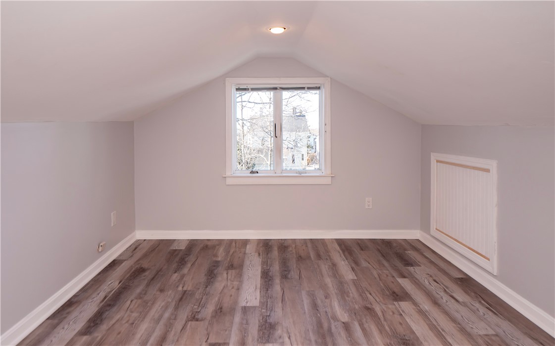 8 Pleasant Street 2W